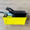 Pneumatic ball head removal tool