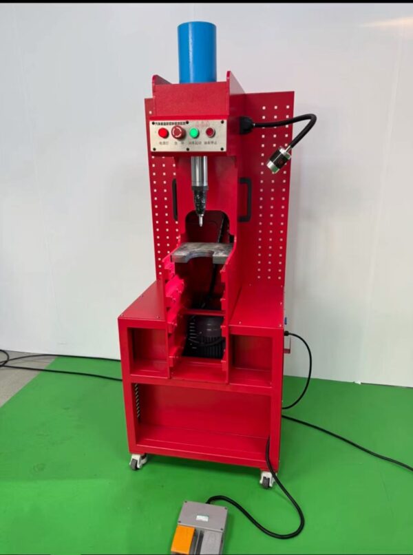 Hydraulic hose replacement machine